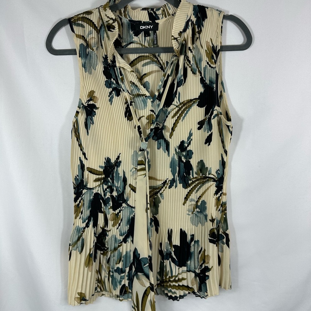 DKNY Women's Floral Pleated Blouse - Cream and Black